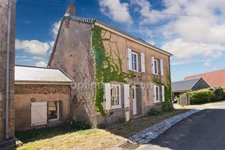Maison de Charme - 132 m² - 6 pièces - 4 Chambres - Carport Double - Terrain 1256 m² -SAINT HILAIRE LA TREILLE (87)