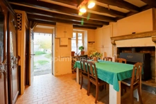 Maison 5 pièces 85 m² plain pied   - 2 chambres - sur parcelle terrain de 900 m²  + grange MAGNAC LAVAL (87)