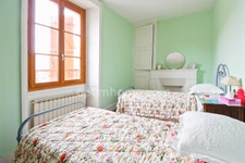 Maison de charme et de caractère 119 m² envrion - 5 Pièces - 4 CHAMBRES sur parcelle 300 m²  87190 MAGNAC LAVAL