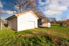 Maison contemporaine de Plain Pieds de 107 m² avec Piscine - 6 Pièces - 4 Chambres - Garage - Carport - Terrain 3525 m² - DROUX (87190)