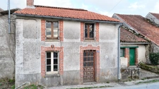 Ensemble 2 maisons mitoyennes à réhabiliter + Grange + Terrain 417 m²- Dompierre les Eglises 87190