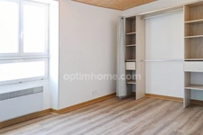 Maison de Village entièrement Rénovée de 75 m² - 3 chambres - 4 PIECES - MAGNAC LAVAL (87190)