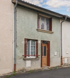 Maison de Ville sur deux niveaux - 3 pièces - 2 chambres  - Dépendance - Garage - Terrain 609 m²  - 87210 LE DORAT