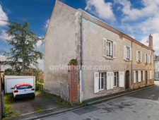 Maison Familiale de Caractère de 265 m² - 10 pièces - 5 chambres - 1 Garage - terrain 1617 m² -  MAGNAC LAVAL (87)