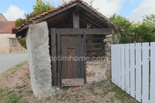 Maison de charme 114 m² - 5 pièces - 3 Chambres + Maison 60 m² - 3 pièces - 2 Chambres + Garage + Grange + Dépendances sur 1200 m² de Terrain - 87190 MAGNAC LAVAL 