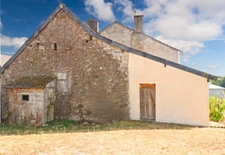 EXCLUSIVITE - Maison 82 m² - 4 pièces - 2 Chambres - Grange/Garage - terrain 520 m² - DOMPIERRE LES EGLISES (87)