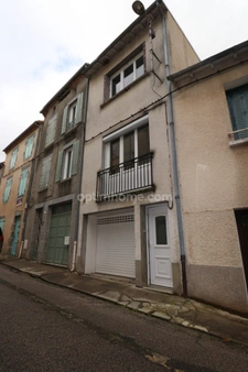 MAISON DE CENTRE VILLE DE 134 M² - 4 CHAMBRES - GARAGE - Jardin 160 m² - LE DORAT 87210