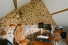 Maison en Pierre de 140 m² environ - 5 Pièces -3 Chambres + Grange sur terrain de 941 m² - CROMAC (87)