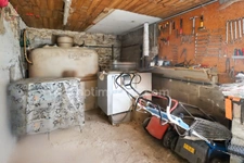 Maison de Village de 142 m² - 6 pièces - 4 chambres - Grange / Gararge - sur parcelles de 1935 m² - MAGNAC LAVAL (87190)
