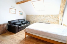 Maison Coup de Cœur de 178 m² - 7 pèces - 4 Chambres -sur parcelle de 458 m² - Saint Hilaire La Treille 