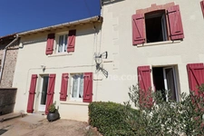 Maison de 166 m² - 9 pièces - 5 chambres - 3 Granges + dépendances - parcelle Terrain 5 184 m² DOMPIERRE LES EGLISES (87)