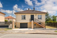 Maison Individuelle sur sous-sol de 65 m² environ - 4 pièces - 1 voir 2 Chambres - Garage -Parcelle 700 m² -MAGNAC LAVAL (87)