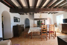 Maison de 166 m² - 9 pièces - 5 chambres - 3 Granges + dépendances - parcelle Terrain 5 184 m² DOMPIERRE LES EGLISES (87)