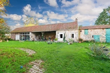 Maison en Pierre de Charme et de Caractère - 5 pièces - 2 Chambres - Dépendances - Terrain 1039 m² -  COULONGES LES HEROLLES  (86)
