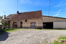 Maison PLAIN PIED 92 m² - 5 pièces - 2 CHAMBRES - Garage 50 m² - sur parcelle 1290 m² - SAINT LEGER MAGNAZEIX (87)