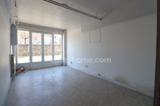 MAISON DE VILLAGE DE 140 m² - 6 pièces - 3 chambres - terrain 415 m² (87190 SAINT HILAIRE LA TREILLE)