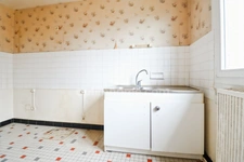 Immeuble de rapport à vendre à CHATEAUPONSAC (Haute-Vienne) - 2 Appartements Type F3 - 4 Garages 
