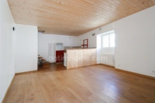 Maison de Village entièrement Rénovée de 75 m² - 3 chambres - 4 PIECES - MAGNAC LAVAL (87190)