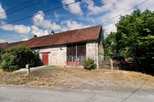 EXCLUSIVITE - Ensemble 2 MAISONS à finir de Rénover - Grange 44 m² - TERRAIN 4495 m² - CROMAC 87160