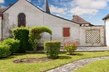 3 MAISONS Plain Pied : Maison 71 m² - GITE avec GARAGE 50 m² - Maison 40 m² + GRANGE 55 m² sur TERRAIN de 2450 m²