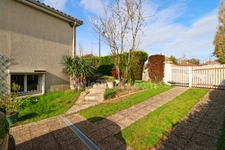 Maison sur semi-sous sol enterrée de 87 m² - 5 pièces - 3 Chambres - Garage - Terrain de 655 m² - MAGNAC LAVAL (87)