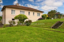 MAISON 135 m² - 7 Pièces - 4 CHAMBRES - sur Sous Sol Aménagé avec GARAGE sur Terrain de 792 m² 