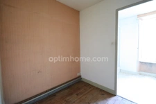 MAISON DE VILLAGE DE 140 m² - 6 pièces - 3 chambres - terrain 415 m² (87190 SAINT HILAIRE LA TREILLE)