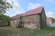 Maison de charme 114 m² - 5 pièces - 3 Chambres + Maison 60 m² - 3 pièces - 2 Chambres + Garage + Grange + Dépendances sur 1200 m² de Terrain - 87190 MAGNAC LAVAL 