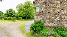 Propriété de Charme - Gîte de 103 m² - Capacité 12 personnes - 4 Chambres - Piscine et dépendances - terrain 11 500 m² environ  ARNAC LA POSTE (87)