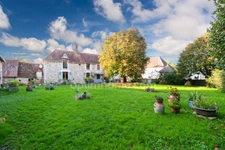 Maison en Pierre de Charme et de Caractère - 5 pièces - 2 Chambres - Dépendances - Terrain 1039 m² -  COULONGES LES HEROLLES  (86)