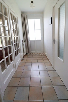 MAISON 135 m² - 7 Pièces - 4 CHAMBRES - sur Sous Sol Aménagé avec GARAGE sur Terrain de 792 m² 