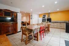 RARE - Maison 200 m² - 7 Pièces - 5 chambres + Local Commercial 65 m² + Hangar 135 m² - BELLAC 87