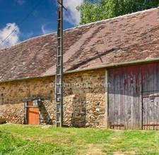 Maison en Pierre de 140 m² environ - 5 Pièces -3 Chambres + Grange sur terrain de 941 m² - CROMAC (87)