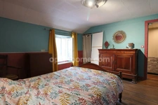 Maison de 166 m² - 9 pièces - 5 chambres - 3 Granges + dépendances - parcelle Terrain 5 184 m² DOMPIERRE LES EGLISES (87)