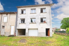 Immeuble de rapport à vendre à CHATEAUPONSAC (Haute-Vienne) - 2 Appartements Type F3 - 4 Garages 