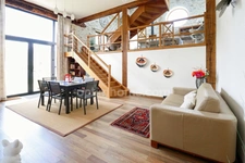 Maison Coup de Cœur de 178 m² - 7 pèces - 4 Chambres -sur parcelle de 458 m² - Saint Hilaire La Treille 