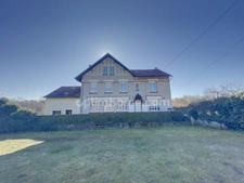 Propriete à vendre 12 pièces CHASSEMY (02)