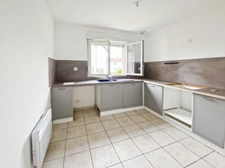 Maison de semi plain pied   4 pièces CHARMES (02)