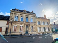  maison bourgeoise  de  8 pièces CREPY (02)
