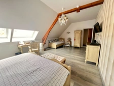 Maison à vendre 12 pièces  (02)