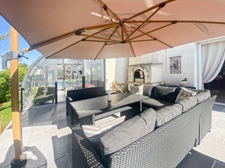 PROPRIÉTÉ D’EXCEPTION DE 280 M² AVEC PISCINE