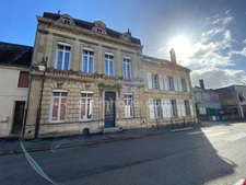 Très belle maison de  8 pièces CREPY (02)
