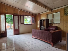 Maison TOMI avec extensions à rénover – Fort potentiel – Secteur calme de Saint-Paul