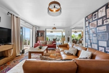 Maison à vendre 10 pièces SAINT GILLES LES BAINS (974)