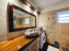 Deux maisons, deux piscines et un studio indépendant avec vue océan