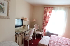 Dpt Creuse (23), à vendre BONNAT Hôtel *** - Restaurant - Golf 18 trous