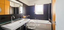 Maison plain-pied à vendre de 202 m² - BELLERIVE SUR ALLIER (03) - double garage / piscine 