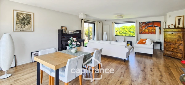 MAISON CONTEMPORAINE AVEC PISCINE et GARAGE – SANS VIS-À-VIS – BELLERIVE-SUR-ALLIER / 03