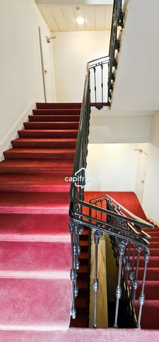 VICHY / OPERA (03) - FOR SALE - 166 m² apartment + cellar
