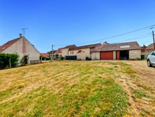 Terrain à bâtir de 1 207 m² à Maimbeville (60) – Garage existant – Environnement calme